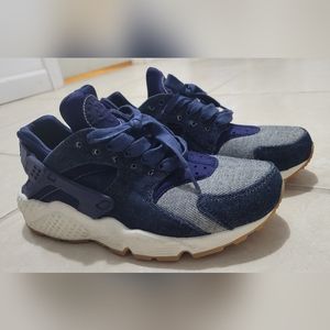 Nike Air Huarache Premium